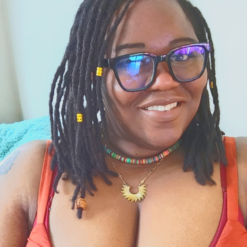 Meet your Posher, Shae